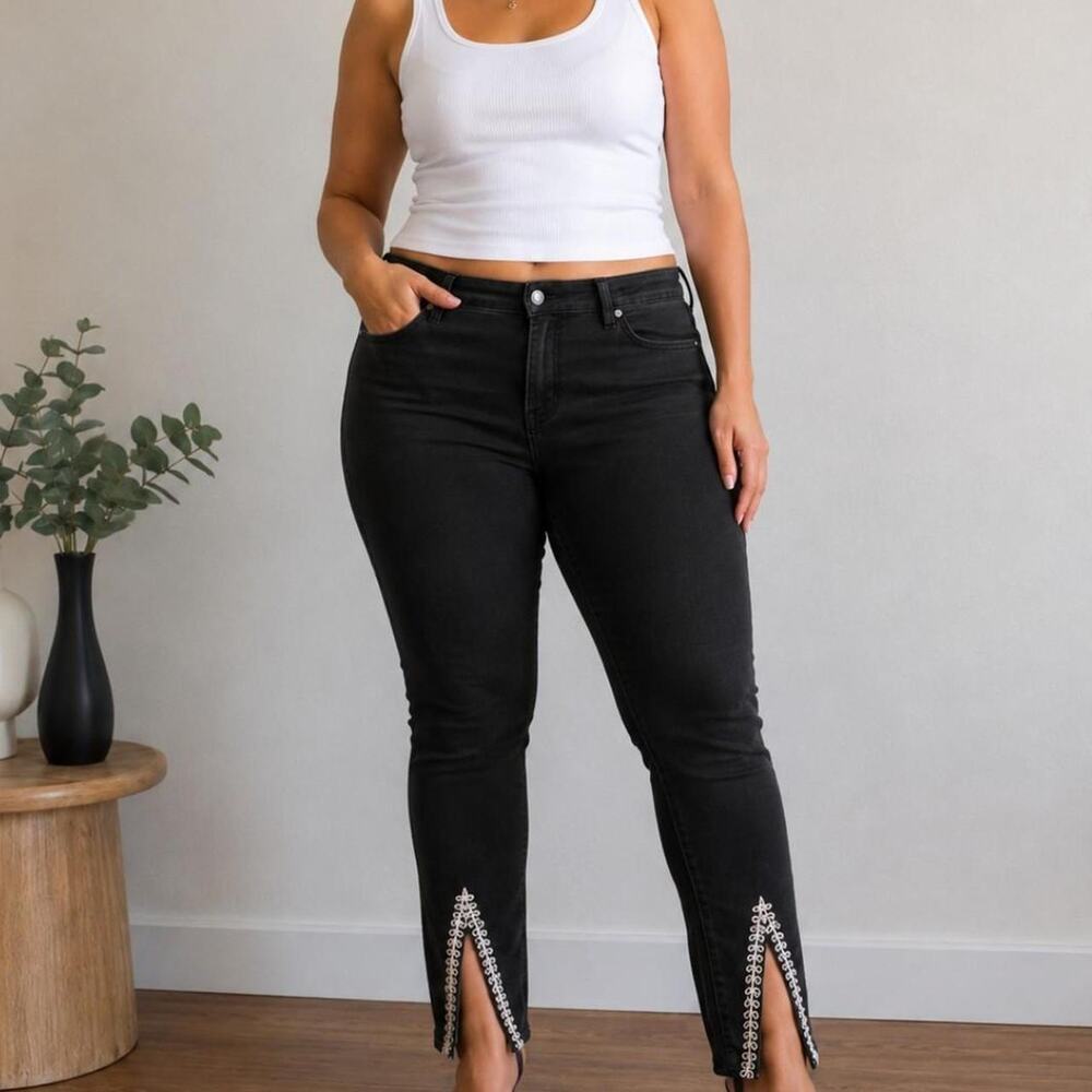 Black mid rise ankle skinny